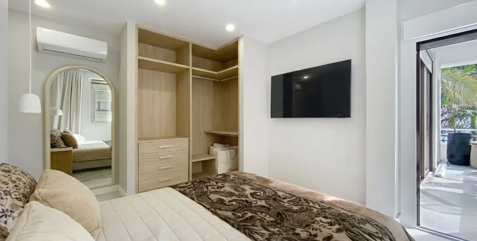 Venta de apartamento en planta media en Estepona 28