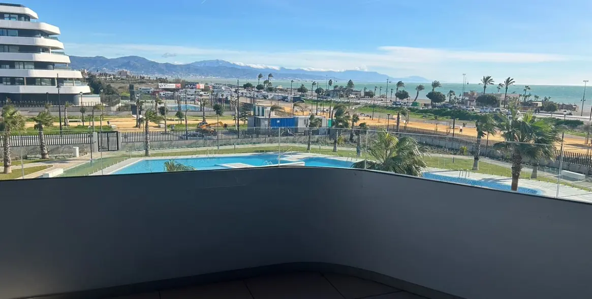 Sale of middle floor apartment in Los Alamos 3