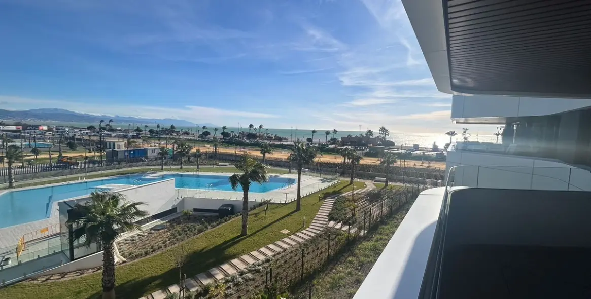 Sale of middle floor apartment in Los Alamos 4