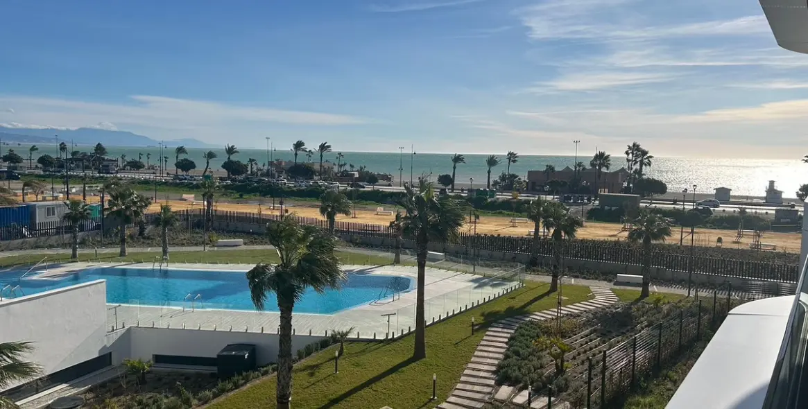 Sale of middle floor apartment in Los Alamos 6
