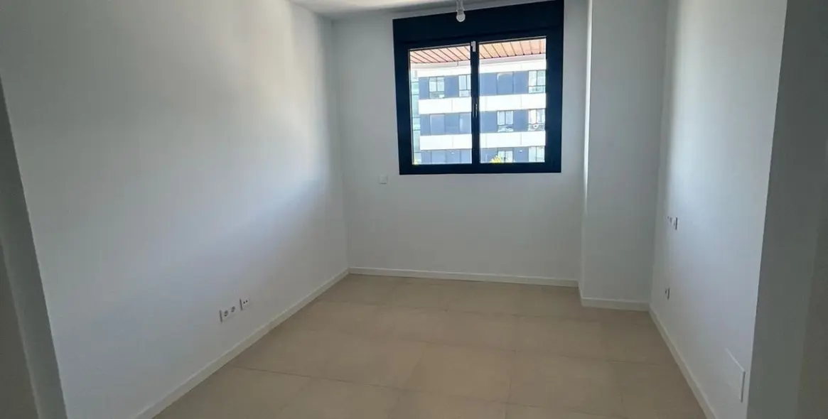 Sale of middle floor apartment in Los Alamos 16