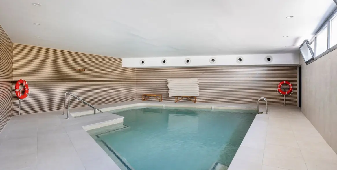 Sale of middle floor apartment in Los Alamos 27