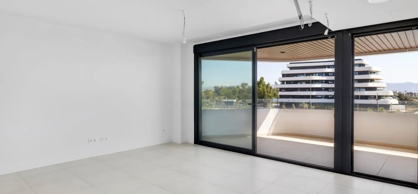 Sale of middle floor apartment in Los Alamos 2