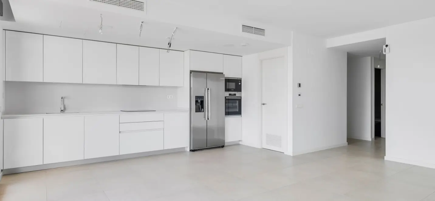 Sale of middle floor apartment in Los Alamos 3