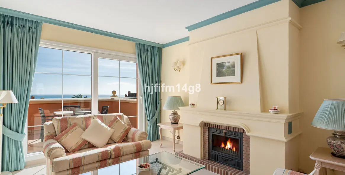 Продажа двухуровневого пентхауса в Nueva Andalucía 5