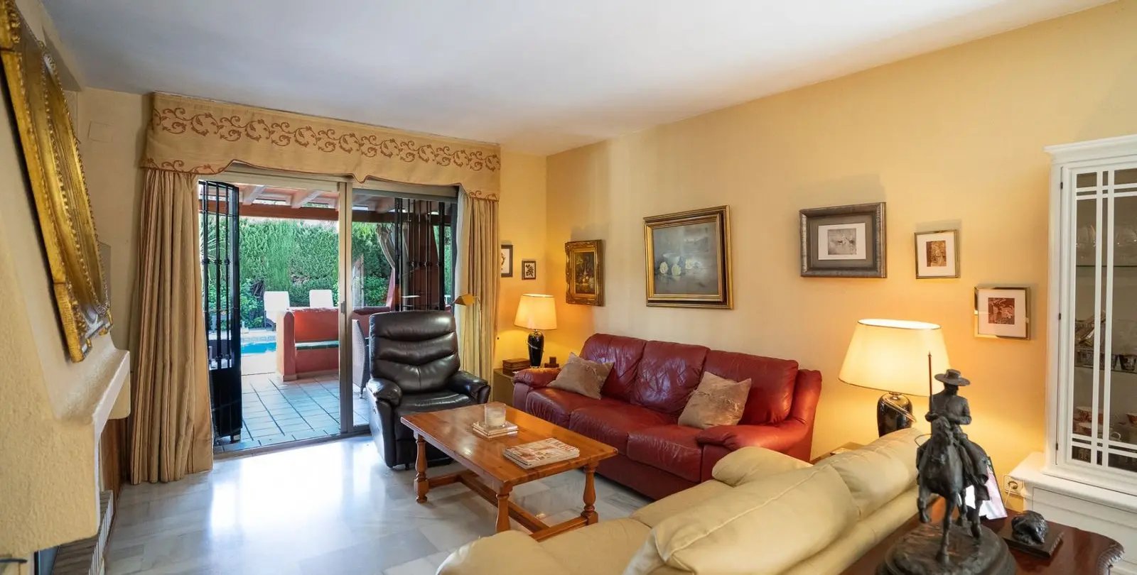Venta de villa independiente en Marbella 3