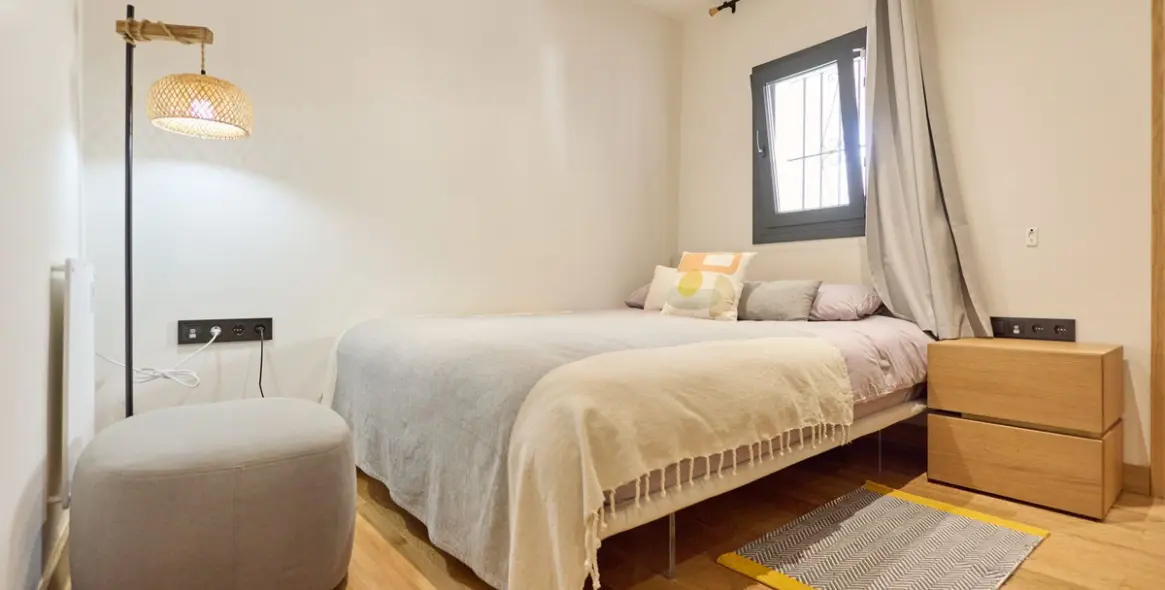 Sale of middle floor apartment in Puerto Banús 8