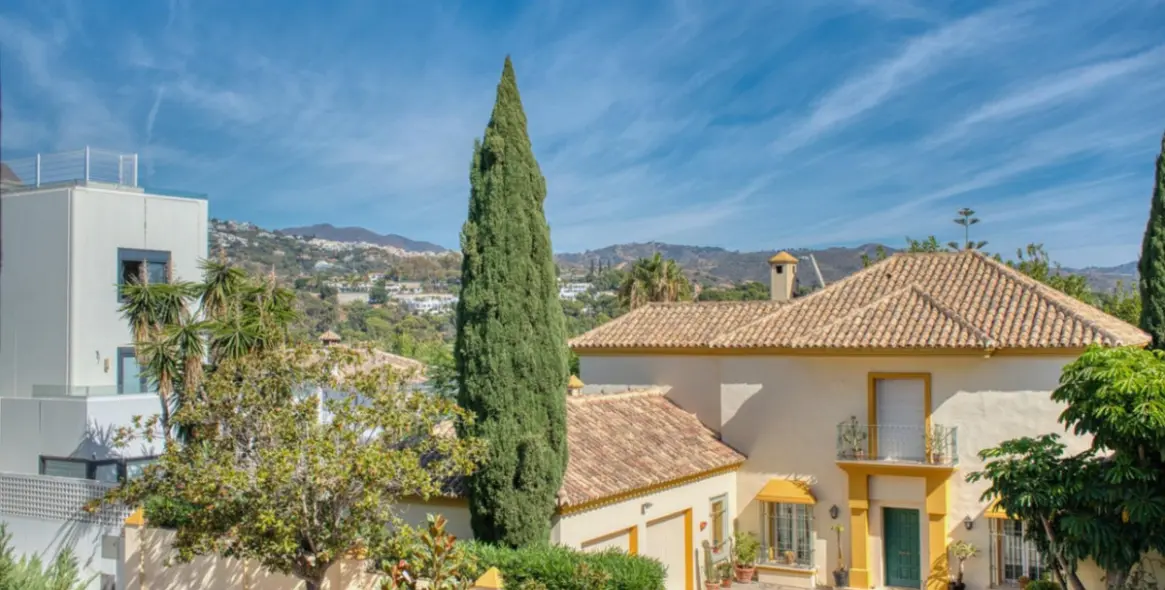 Продажа двухуровневых апартаментов в Marbella 8