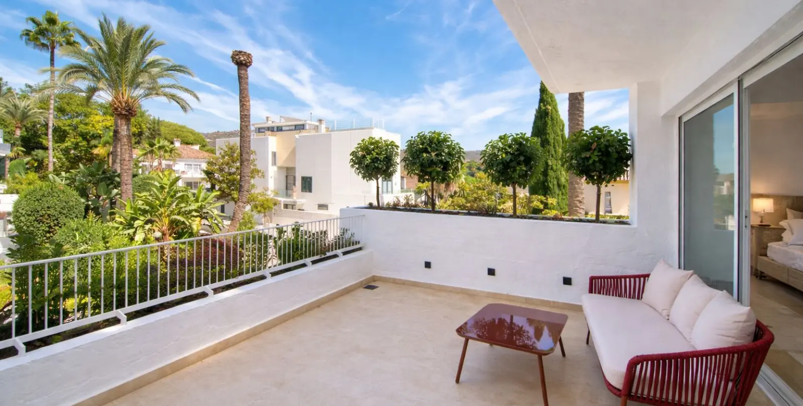 Sale of duplex in Marbella 11