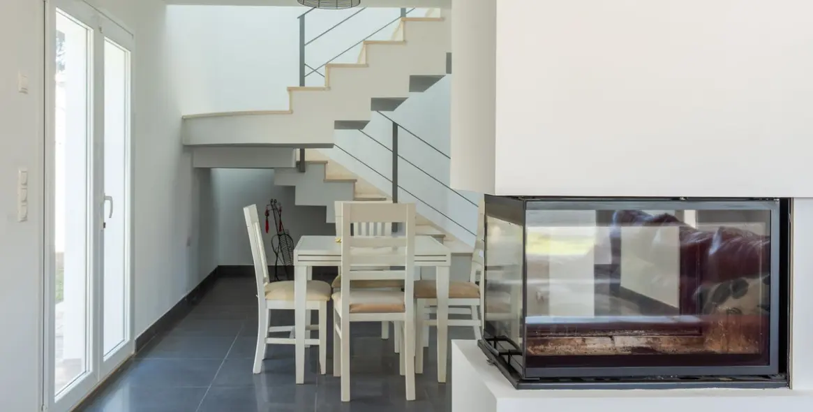 Sale of detached villa in El Faro 10