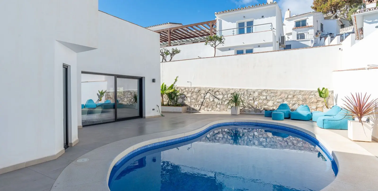 Продажа  отдельно стоящей виллы в La Cala de Mijas 8