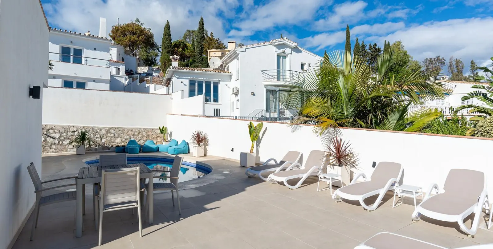 Продажа  отдельно стоящей виллы в La Cala de Mijas 11