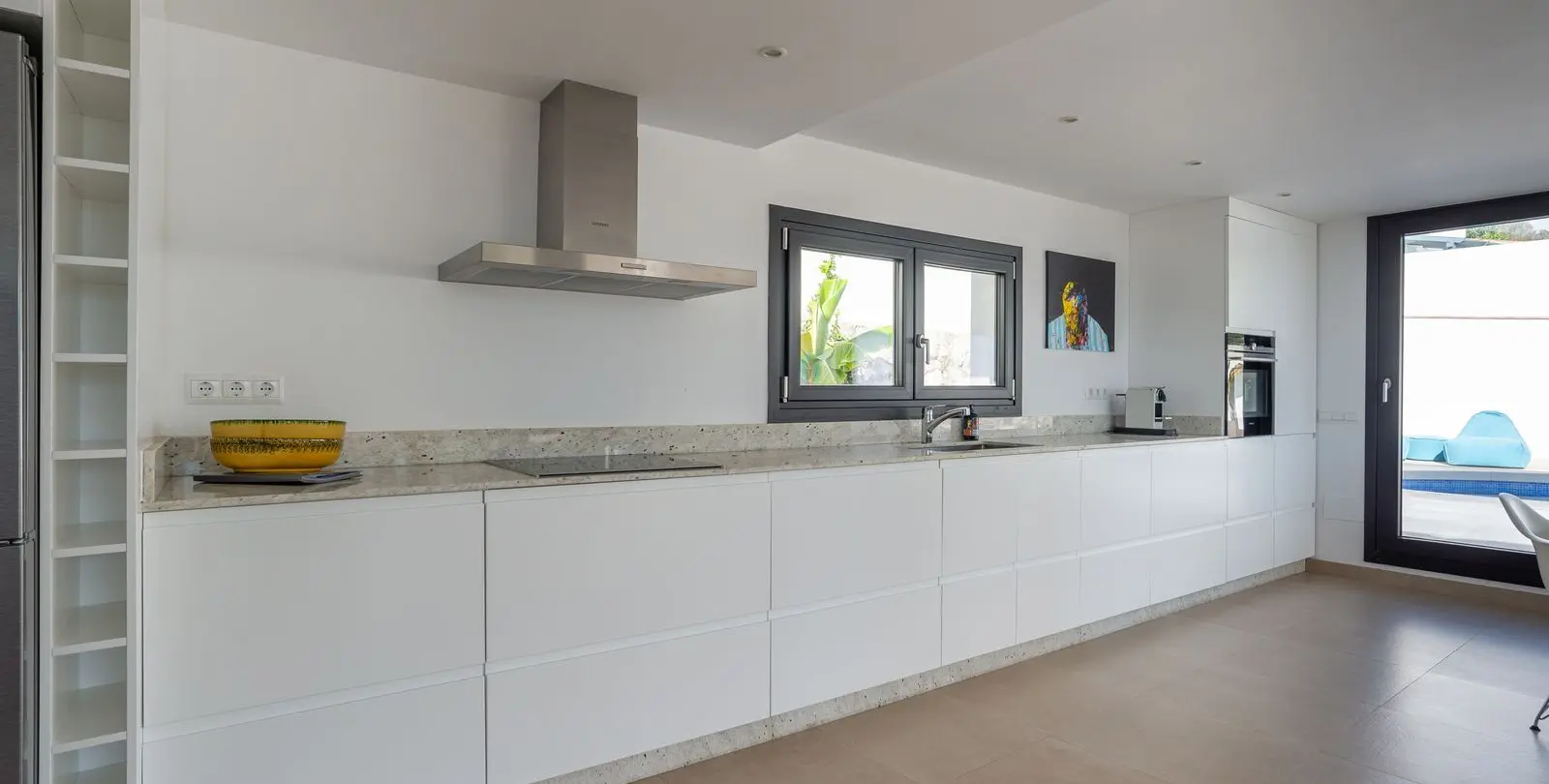 Продажа  отдельно стоящей виллы в La Cala de Mijas 32