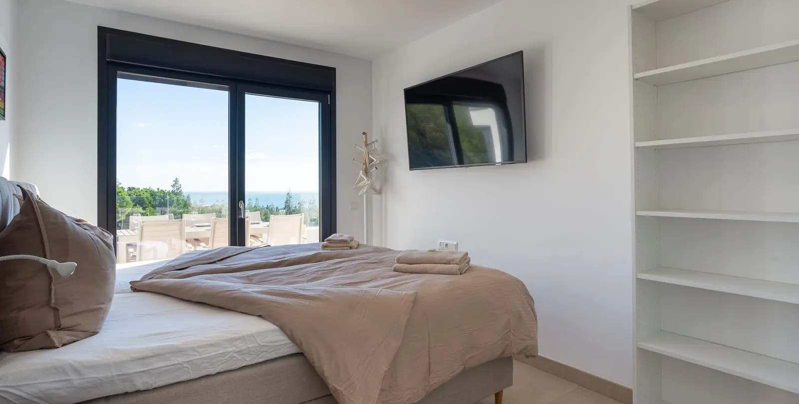 Продажа  отдельно стоящей виллы в La Cala de Mijas 33