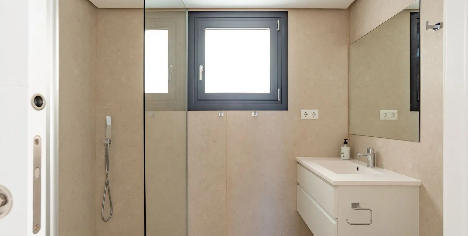Продажа  отдельно стоящей виллы в La Cala de Mijas 48