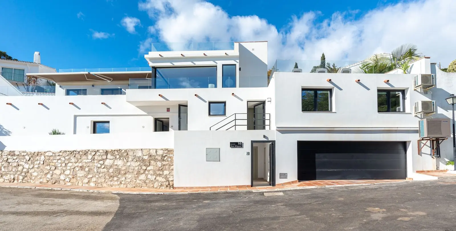 Продажа  отдельно стоящей виллы в La Cala de Mijas 90