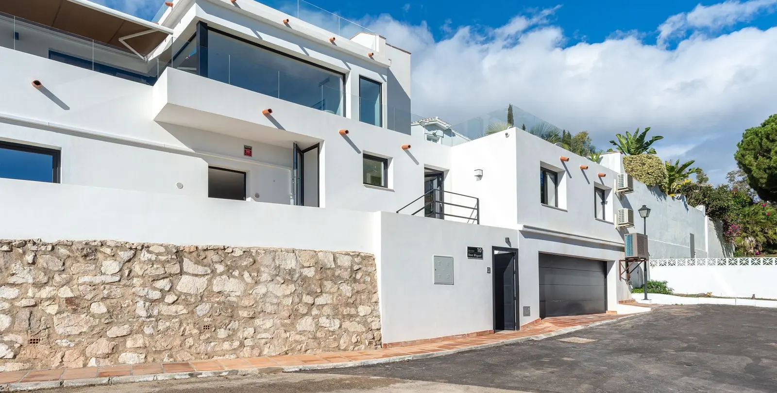 Продажа  отдельно стоящей виллы в La Cala de Mijas 91