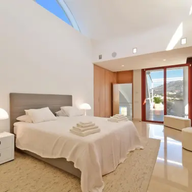 Venta de villa independiente en Nueva Andalucía