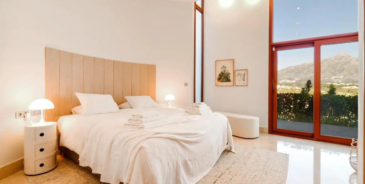 Продажа  отдельно стоящей виллы в Nueva Andalucía 6