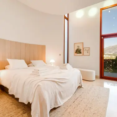 Venta de villa independiente en Nueva Andalucía