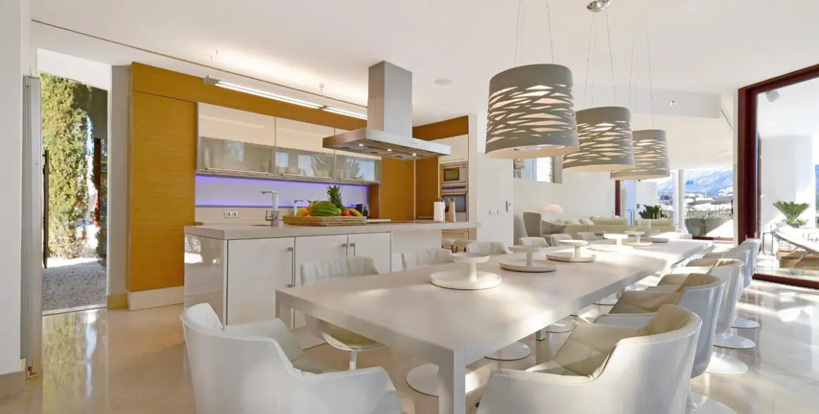 Продажа  отдельно стоящей виллы в Nueva Andalucía 21