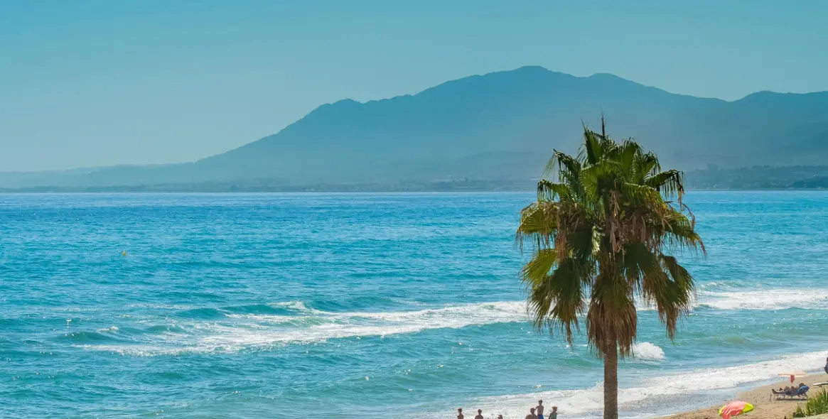 Short-term rent of detached villa in Marbella 15