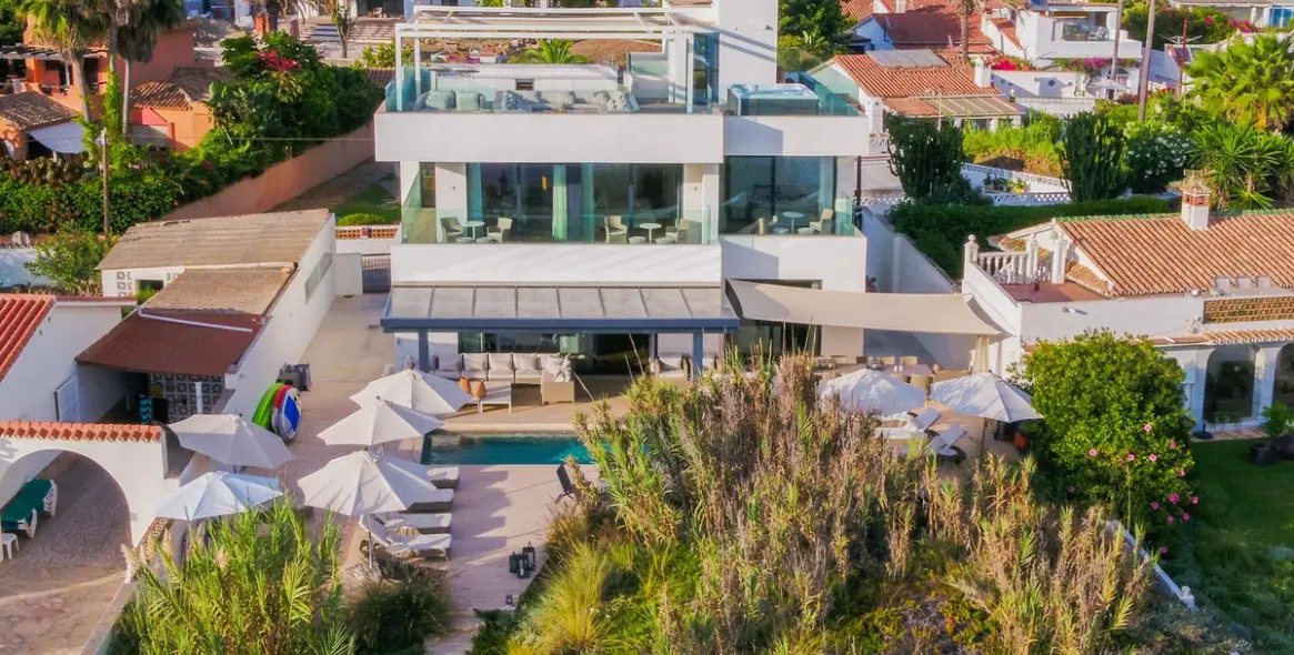 Short-term rent of detached villa in Marbella 16