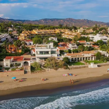 Short-term rent of detached villa in Marbella