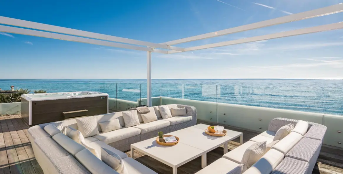 Short-term rent of detached villa in Marbella 26