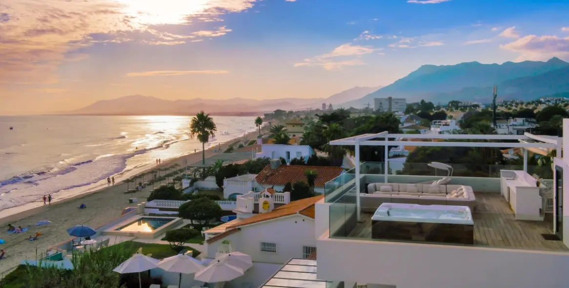 Short-term rent of detached villa in Marbella 29