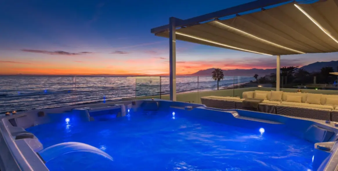 Short-term rent of detached villa in Marbella 31