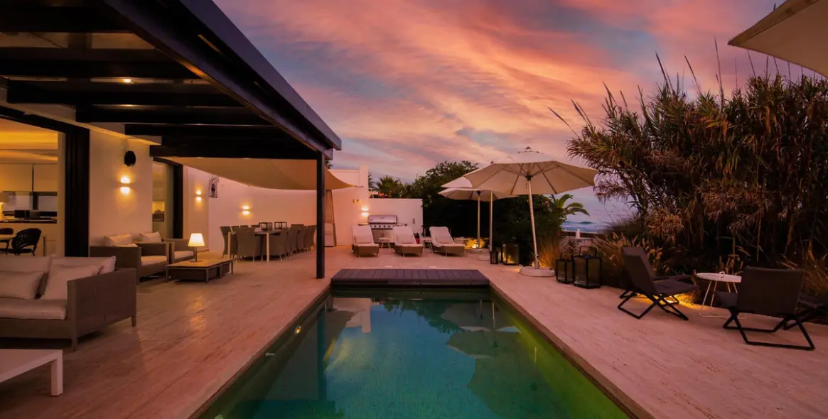 Short-term rent of detached villa in Marbella 42