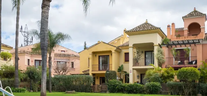 Long-term rent of townhouse in Marbella 0