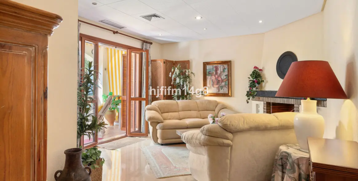 Продажа апартаментов на среднем этаже в Nueva Andalucía 8