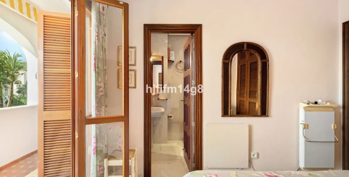 Продажа апартаментов на среднем этаже в Nueva Andalucía 11