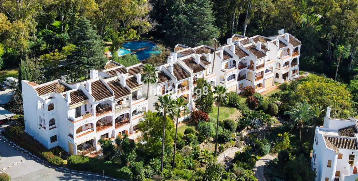 Продажа апартаментов на среднем этаже в Nueva Andalucía 20