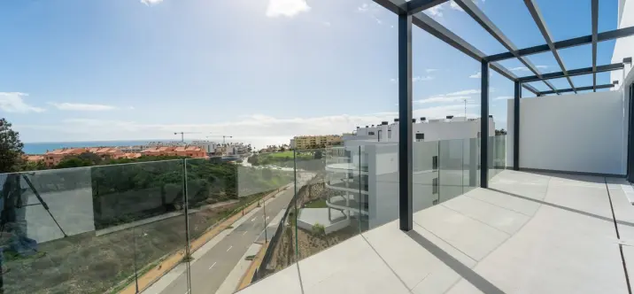 Sale of middle floor apartment in Mijas Costa 1