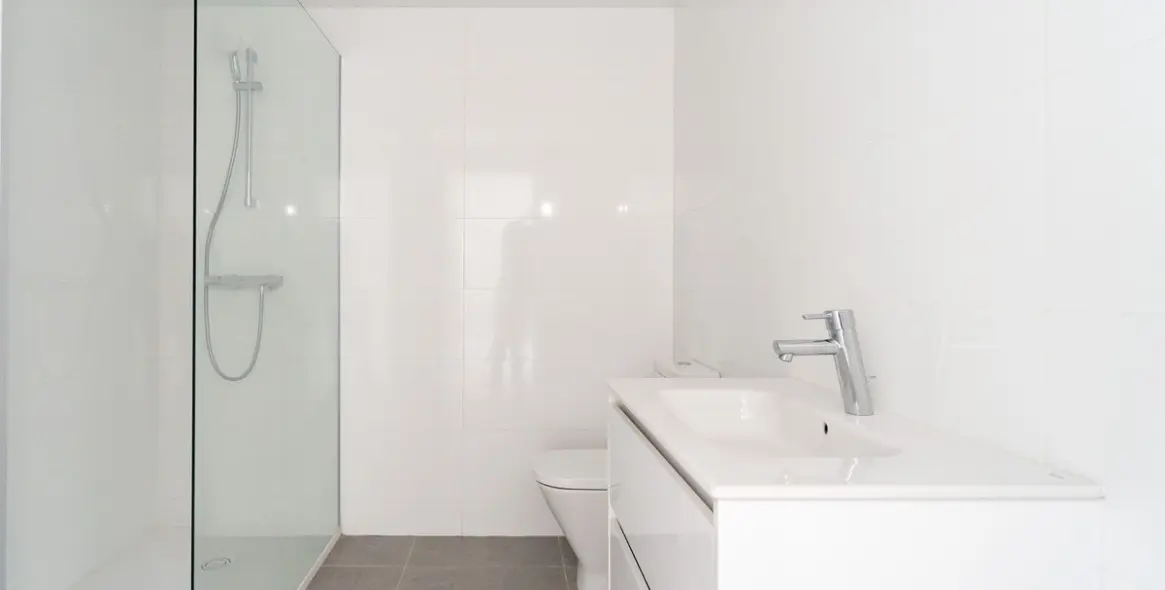 Sale of middle floor apartment in Mijas Costa 34