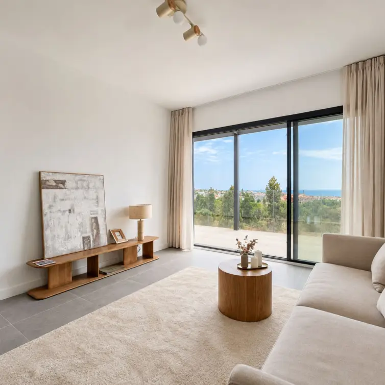 Sale of middle floor apartment in Mijas Costa