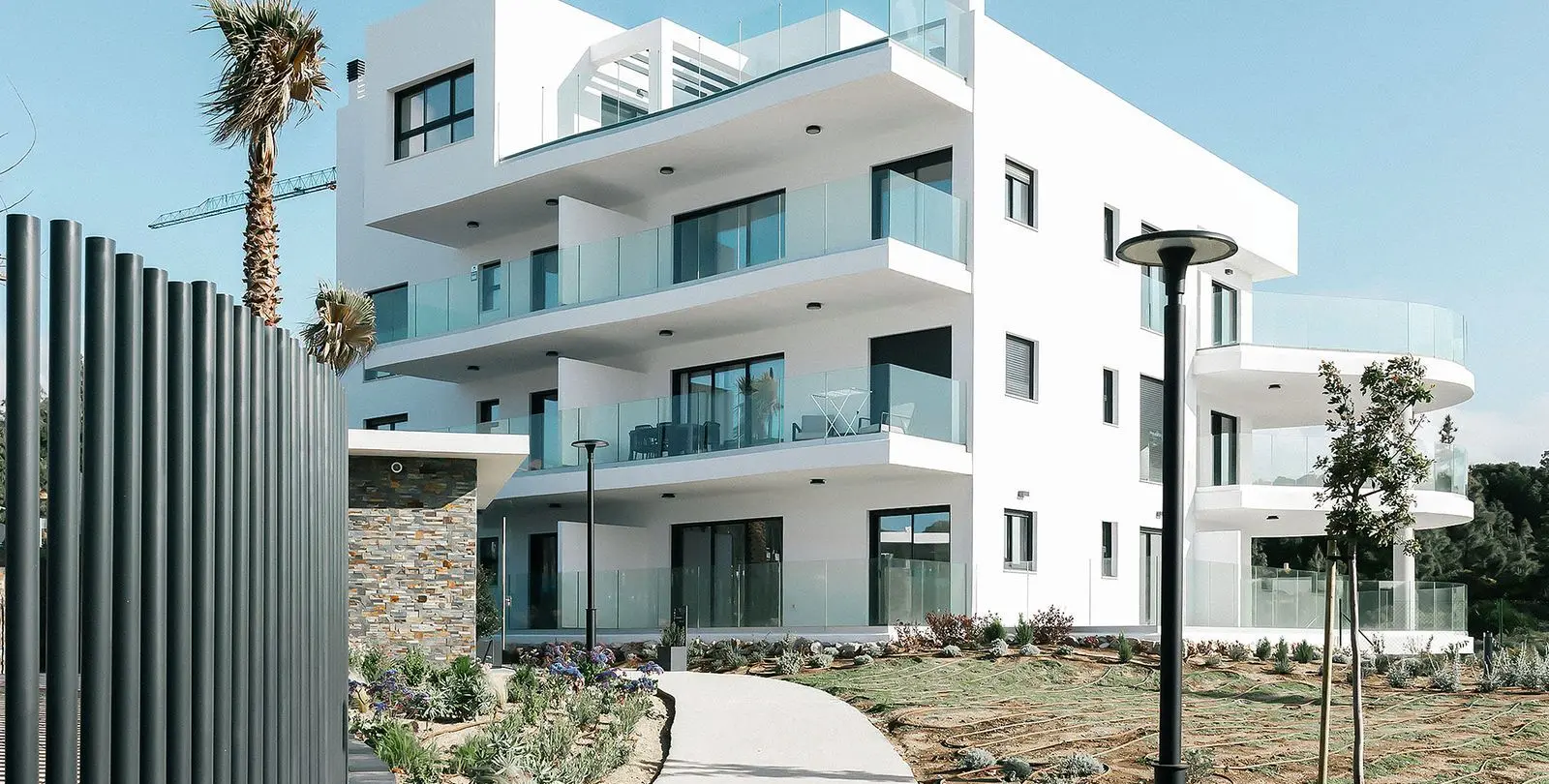Sale of middle floor apartment in Mijas Costa 46