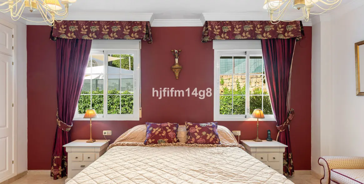 Продажа таунхауса в Nueva Andalucía 11