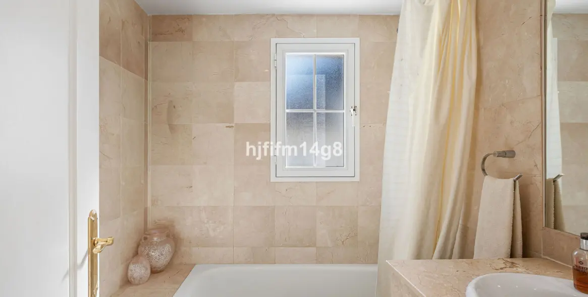 Продажа таунхауса в Nueva Andalucía 14