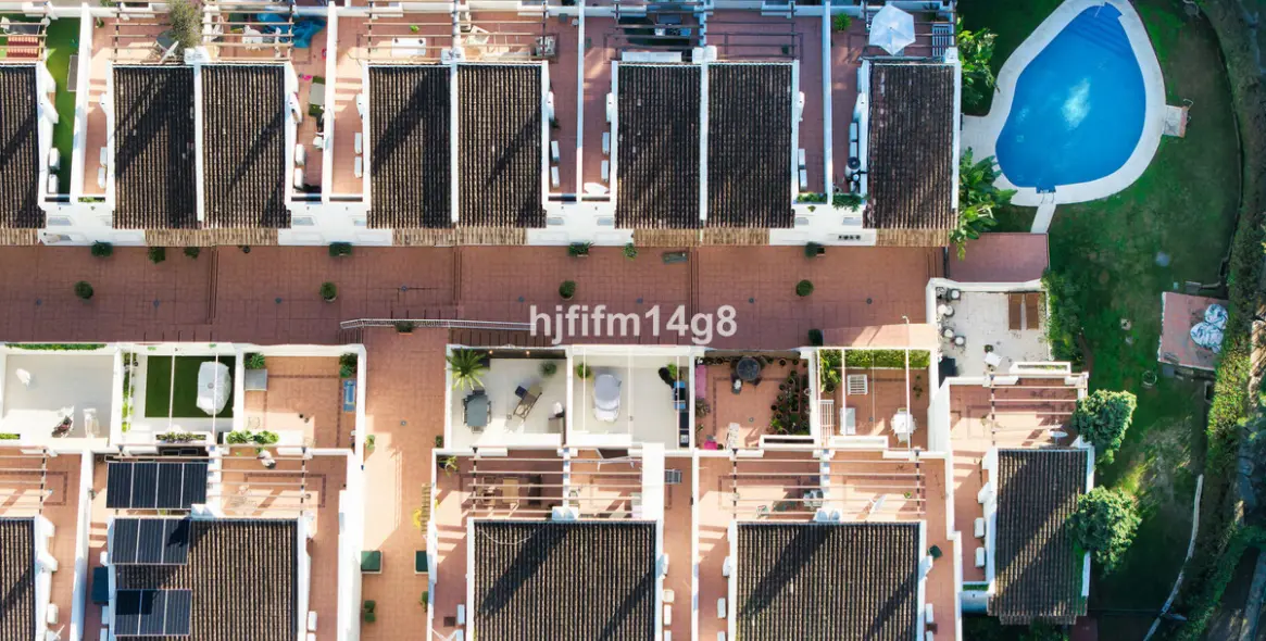 Продажа таунхауса в Nueva Andalucía 25