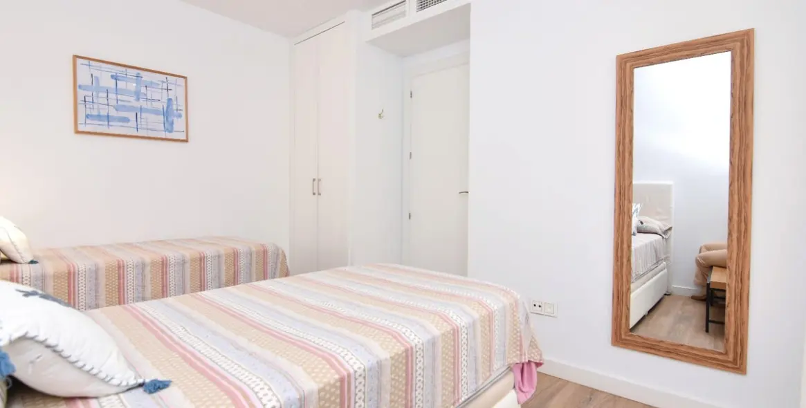 Sale of ground floor apartment in Torremolinos 16