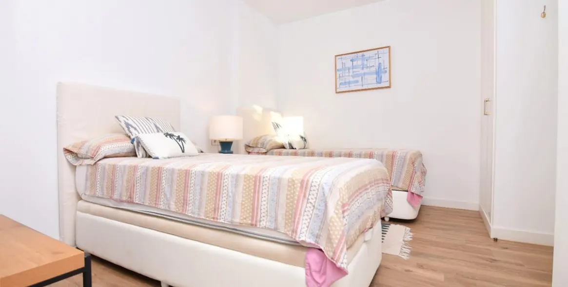 Sale of ground floor apartment in Torremolinos 17