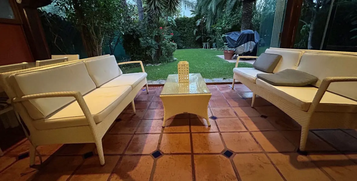 Sale of townhouse in Atalaya 25