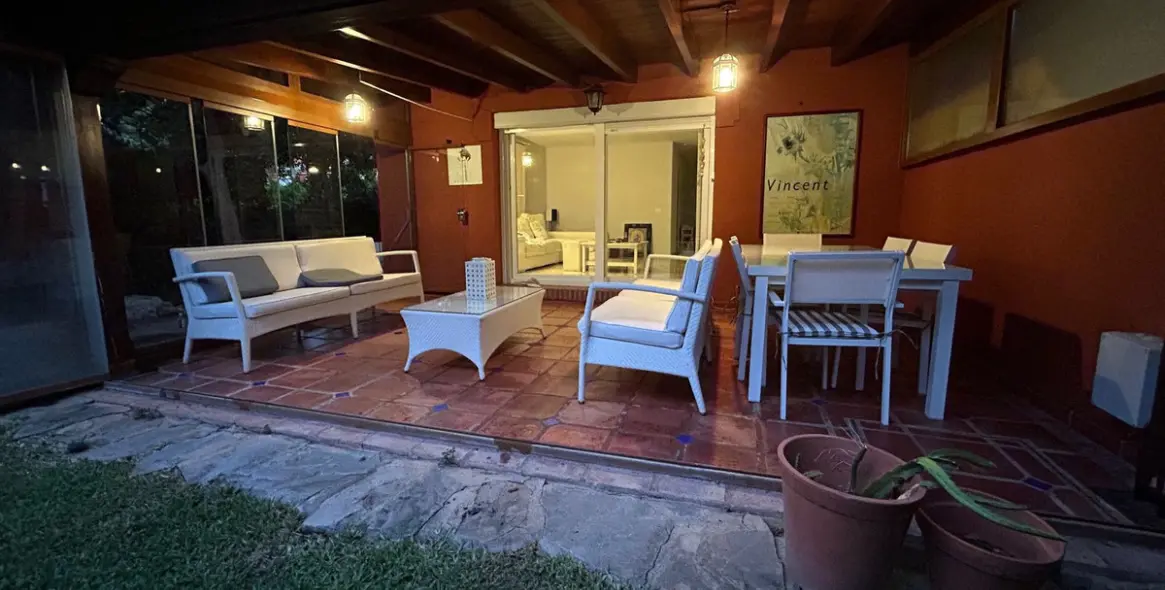 Sale of townhouse in Atalaya 27