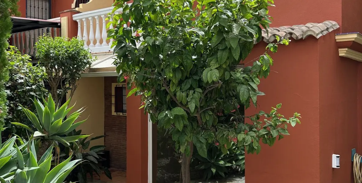 Sale of townhouse in Atalaya 28