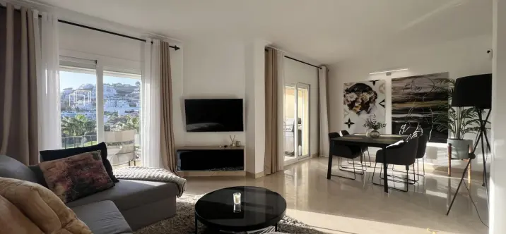 Venta de ático dúplex en La Quinta 0