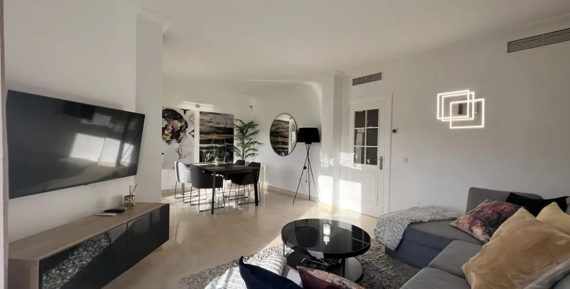 Venta de ático dúplex en La Quinta 7